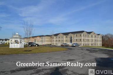 Main picture of 7 Springhouse Trl