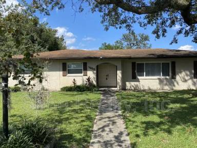 Main picture of 1055 Bay Cir N