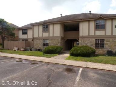 Main picture of 92 Stornoway Dr W