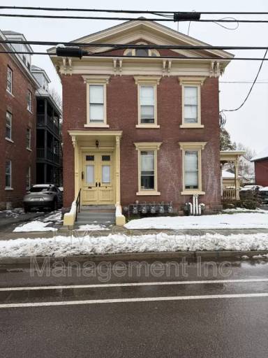 Main picture of 68 N Union St