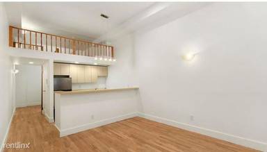 Main picture of 207 East 37th St