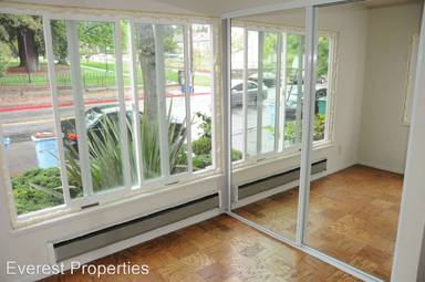 Main picture of 2546 Warring St