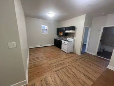 Main picture of 951 Clinton Ave