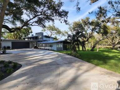 Main picture of 2383 Florinda St