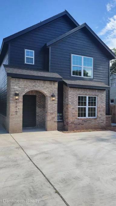 Main picture of 2414 25th St