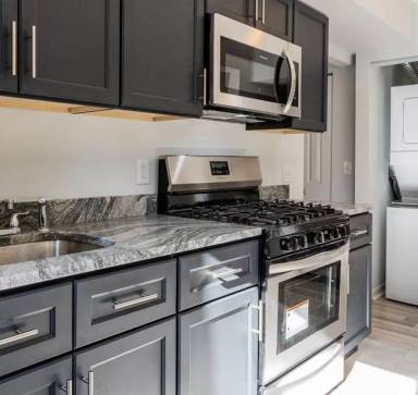 Main picture of 529 16th St NE