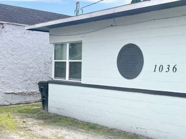 Main picture of 1036 W Robinson St