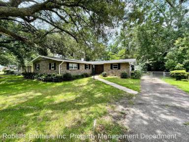Main picture of 4352 Knob Hill Dr
