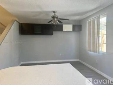 Main picture of 2831 NE 185th St