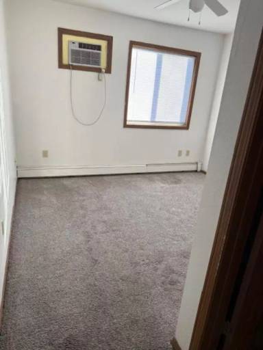 Main picture of 309 S 1st St