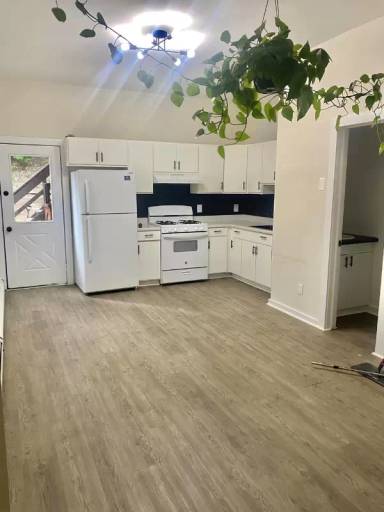 Main picture of 28 Conklin St