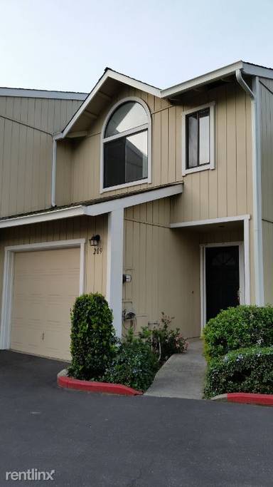 Main picture of 209 Saratoga Ct