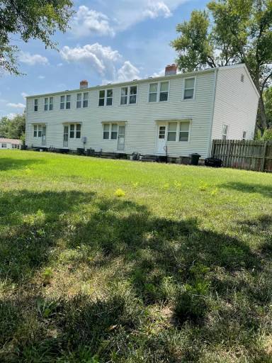 Main picture of 706-708 W 1st St Duplex