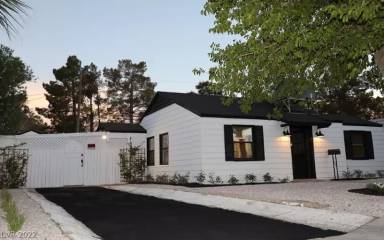 Main picture of 1018 Yucca Ave