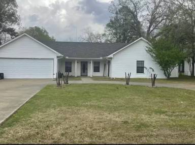 Main picture of 314 Shady Oaks Dr