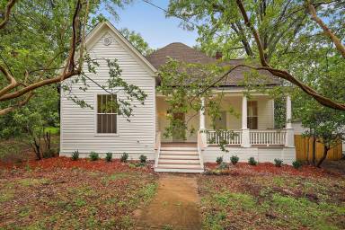Main picture of 601 Capitol St