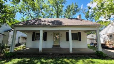 Main picture of 65 Ruth Ct