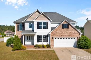 Main picture of 15 Summerseat Way