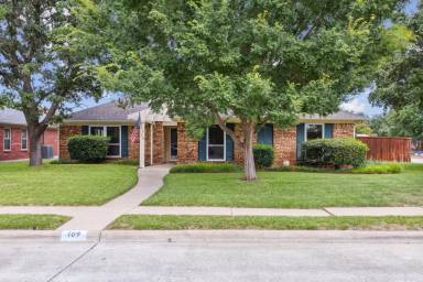 Main picture of 109 Jasmine Ct