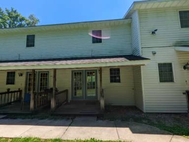 Main picture of 1008 8th Ave