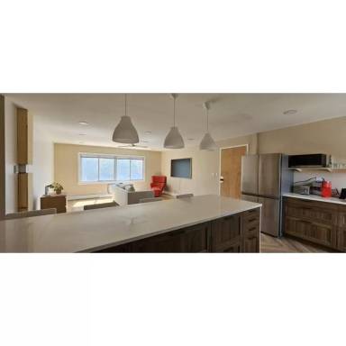 Main picture of 644 Lake St