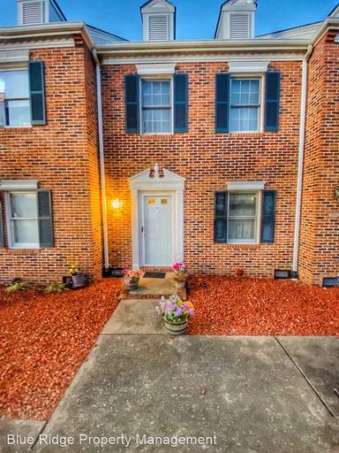 Main picture of 1268 Konnarock Rd