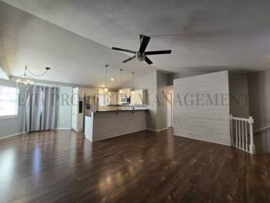 Main picture of 8638 W 16th Ct N