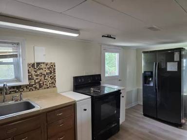 Main picture of 205 Haussauer Rd
