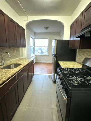 Main picture of 129 N Walnut St