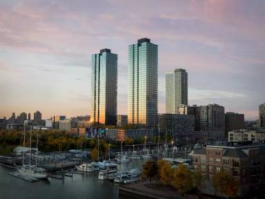 Main picture of 15 Park Ave