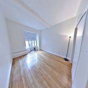 Main picture of 114 East 40th St