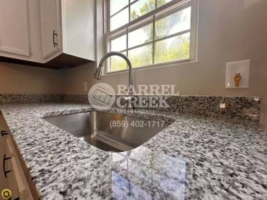 Main picture of 119 Highland Ct