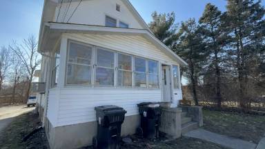 Main picture of 205 E Phoenix Ave