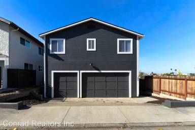 Main picture of 127 Avenida Florencia