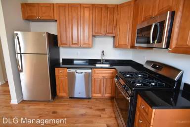 Main picture of 2135 W Ainslie St
