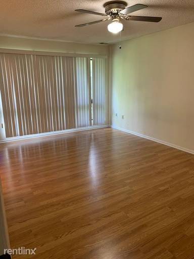 Main picture of 314 Willowbrook Dr
