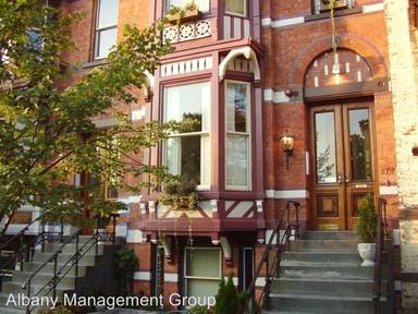 Main picture of 572 Madison Ave