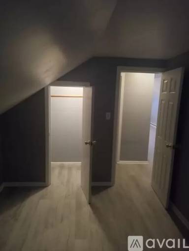 Main picture of 1560 Corbin Ave