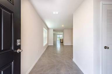 Main picture of 10239 Charlotte Dr