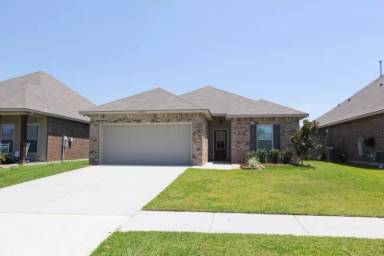 Main picture of 42515 Pebblestone Ave