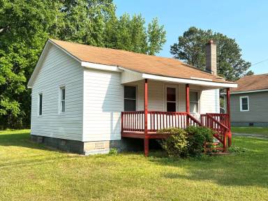 Main picture of 41 Quarter Moon Rd