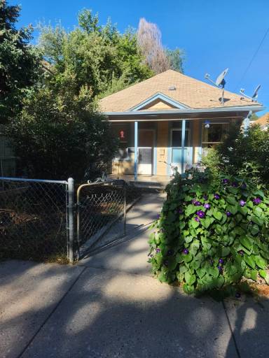 Main picture of 915 Bennett Ave