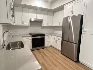 Main picture of 1024 W Romneya Dr
