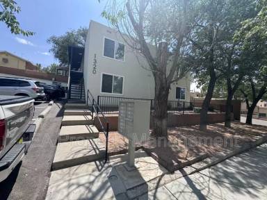 Main picture of 1320 Dr Martin Luther King Jr Ave NE