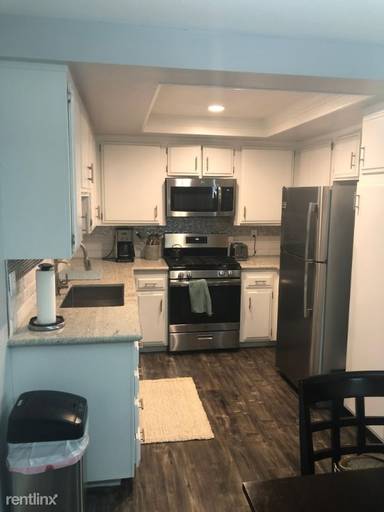 Main picture of 901 Golden Springs Dr
