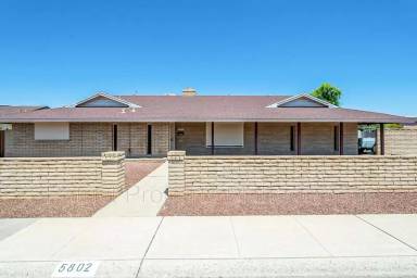 Main picture of 5802 W Frier Dr