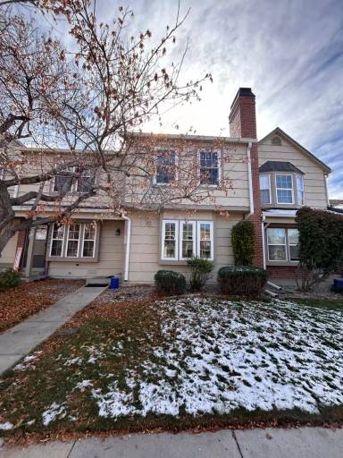 Main picture of 9606 W Chatfield Ave