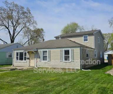 Main picture of 742 N Indiana St