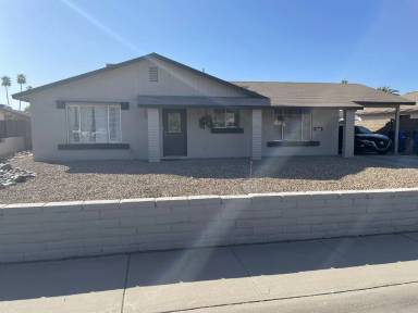 Main picture of 323 E Auburn Dr
