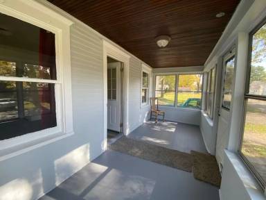 Main picture of 818 Justin Ave